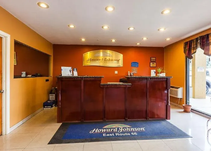 Howard Johnson By Wyndham