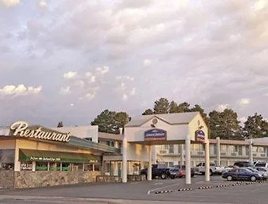 Howard Johnson By Wyndham