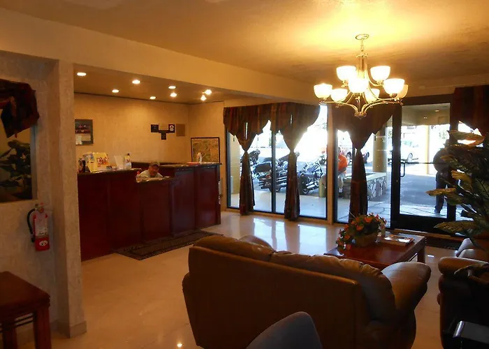 Howard Johnson By Wyndham Hotel 2*