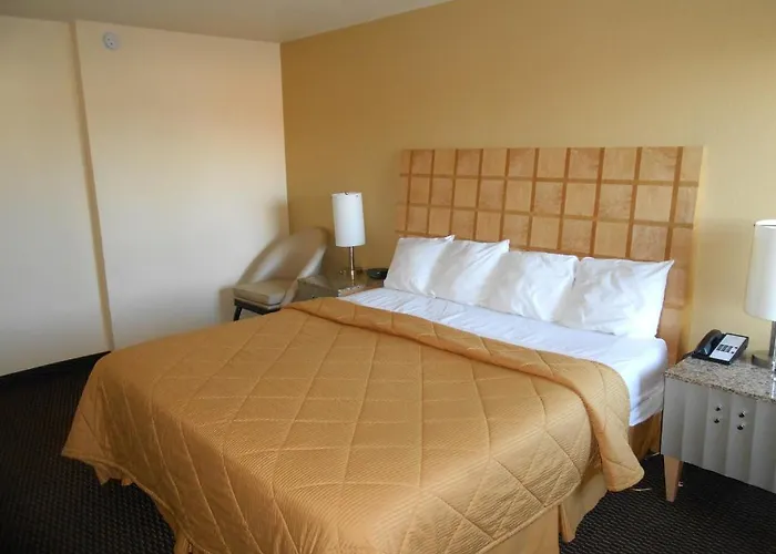 Howard Johnson By Wyndham 2*