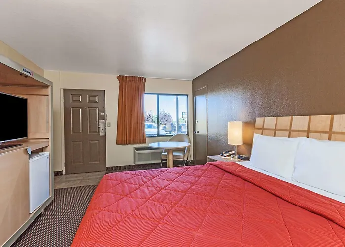 Howard Johnson By Wyndham Hotel Flagstaff