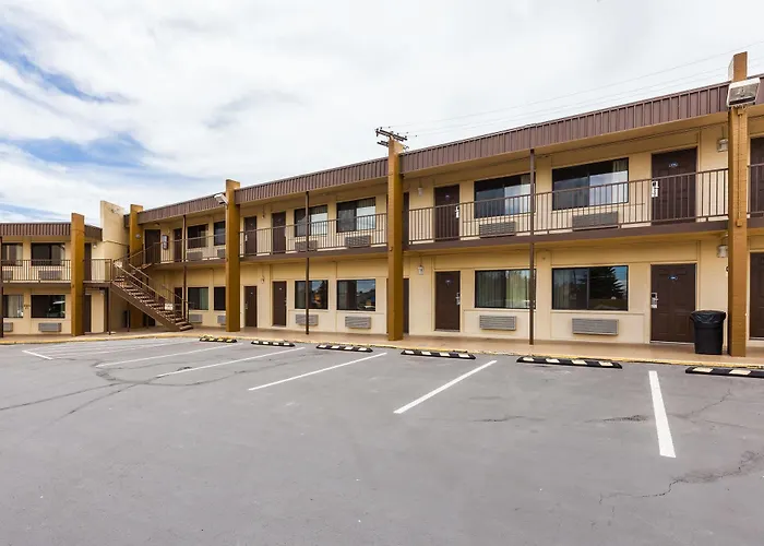 Howard Johnson By Wyndham Hotel