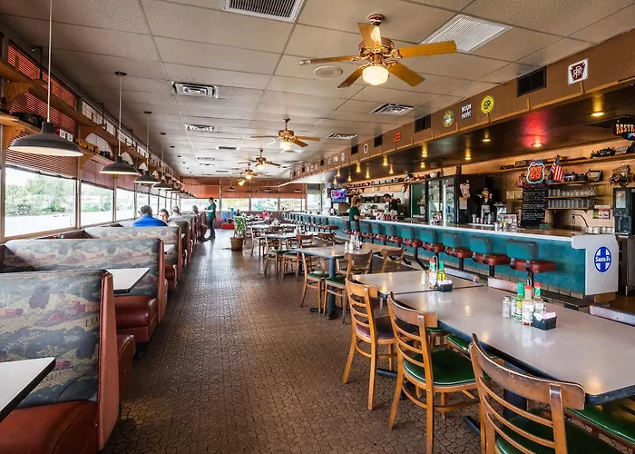 Howard Johnson By Wyndham